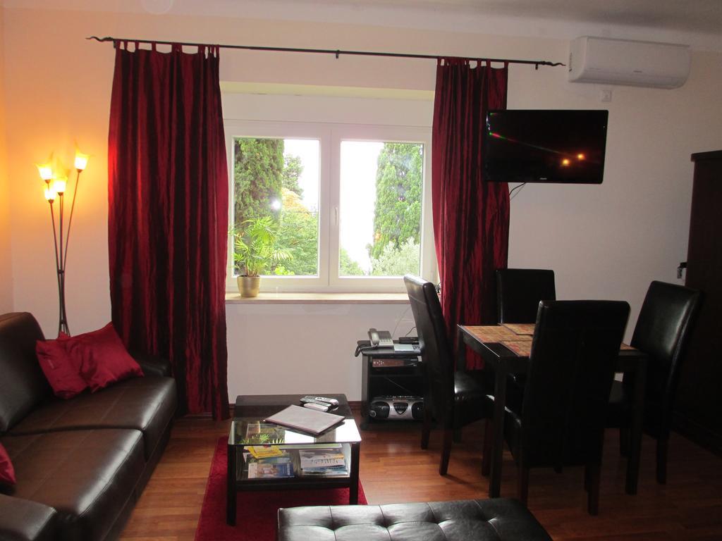 Apartment Villa Edmea Rijeka Eksteriør billede